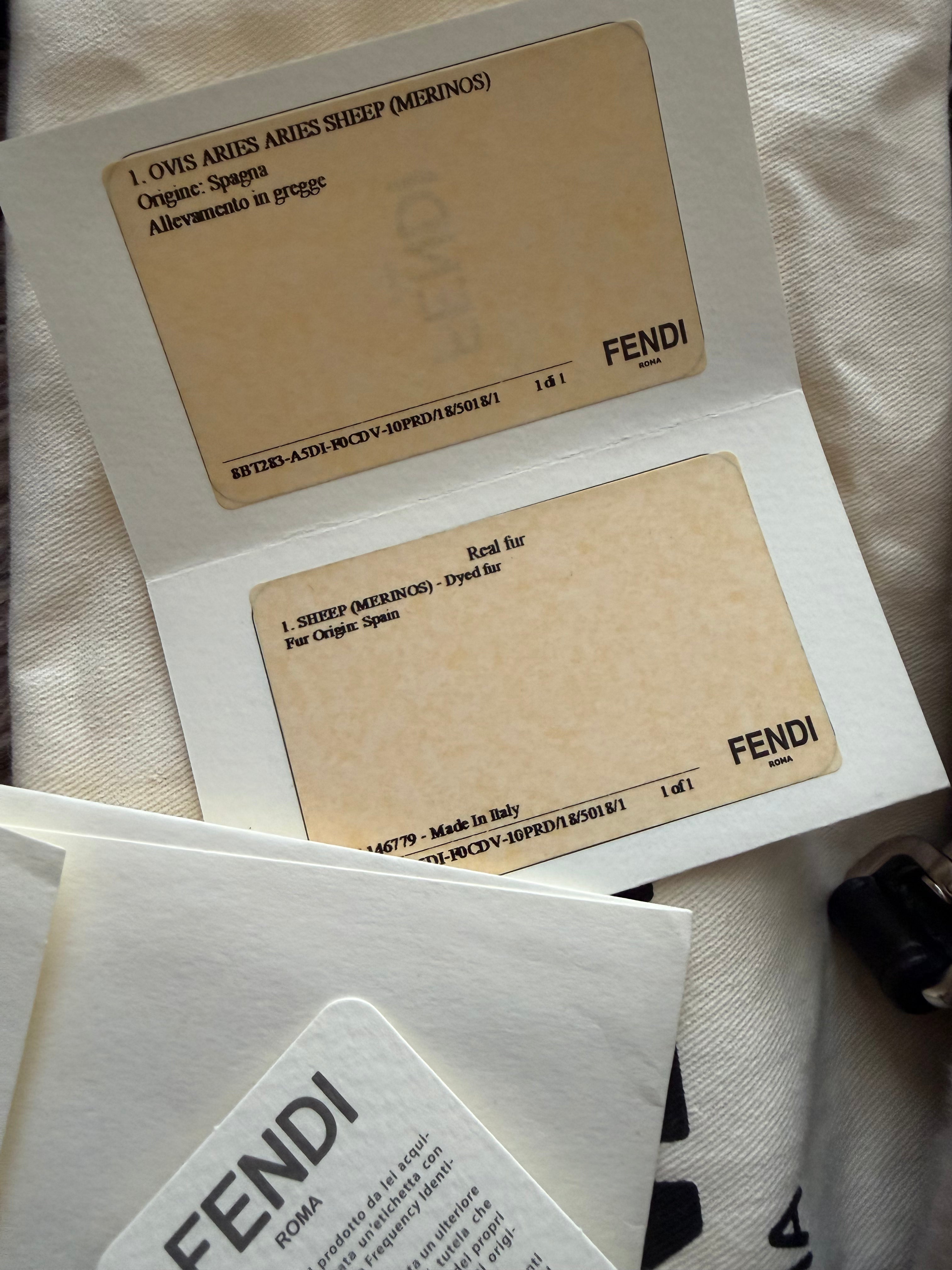 Fendi Shearling Medium Forever Kan I shoulder bag