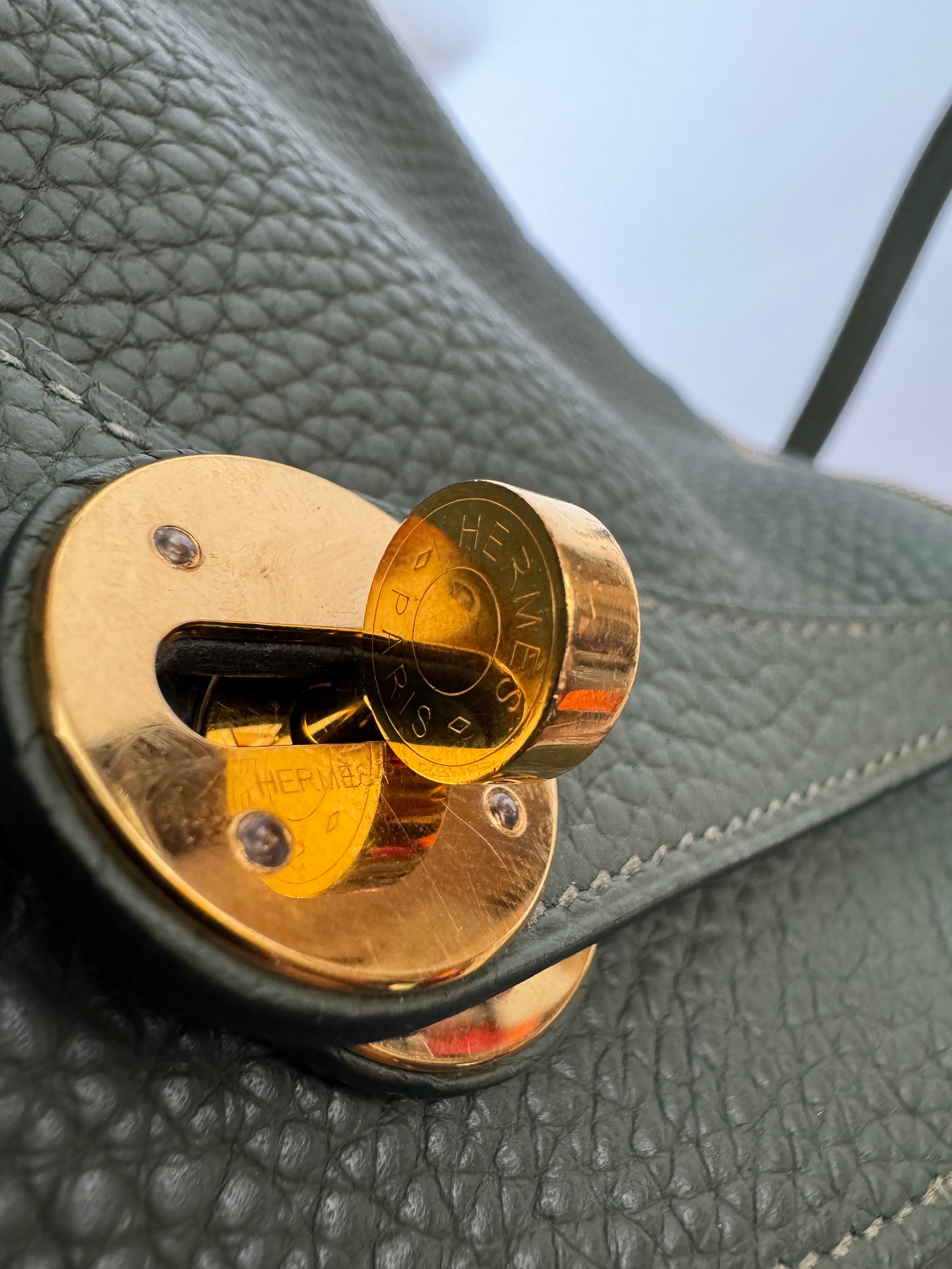 Hermes Lindy Taurillon Clemence 30 in Olive green and gold hardware