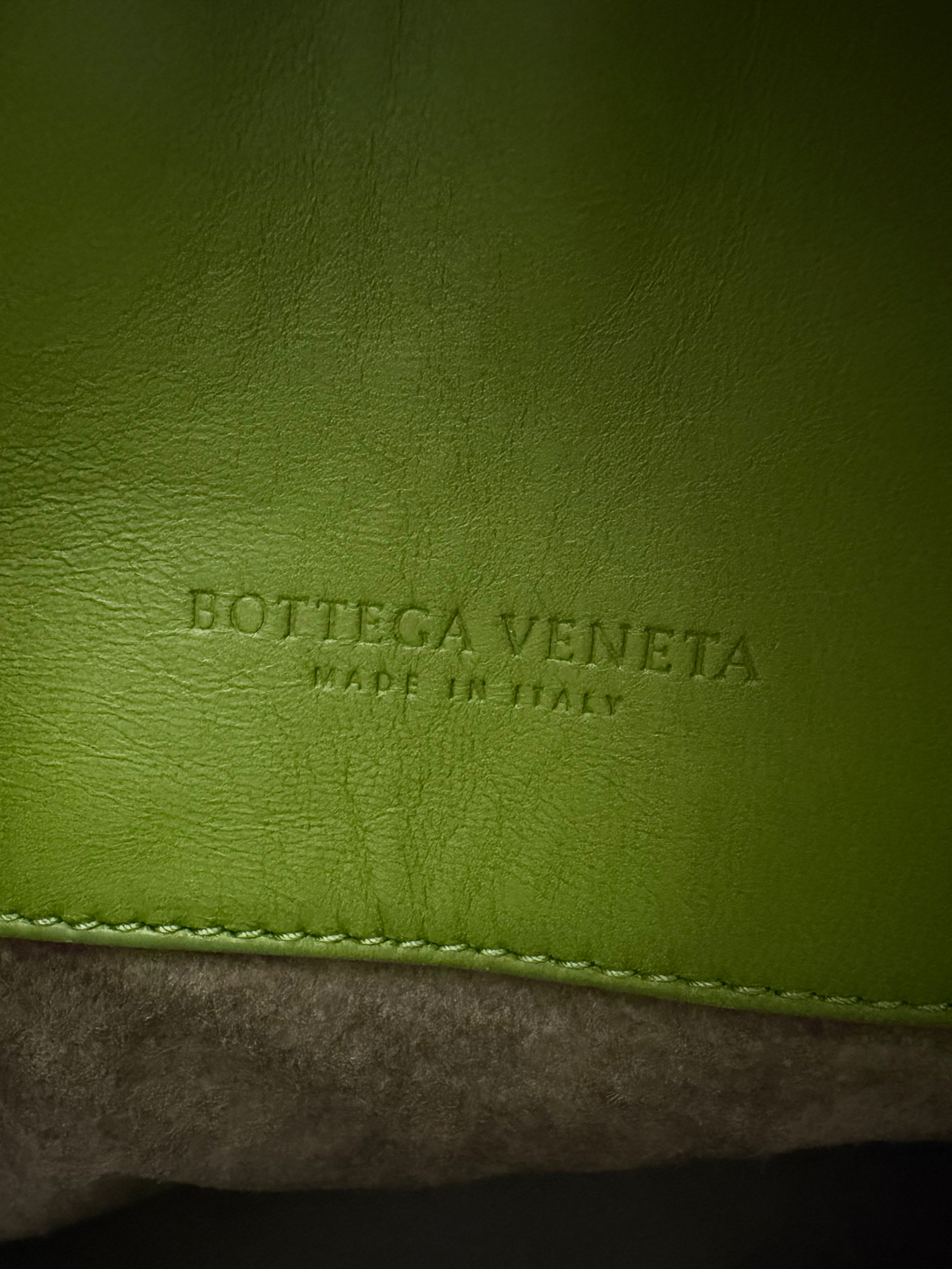 Bottega Veneta Nappa Intrecciatto large tote bag in lime green