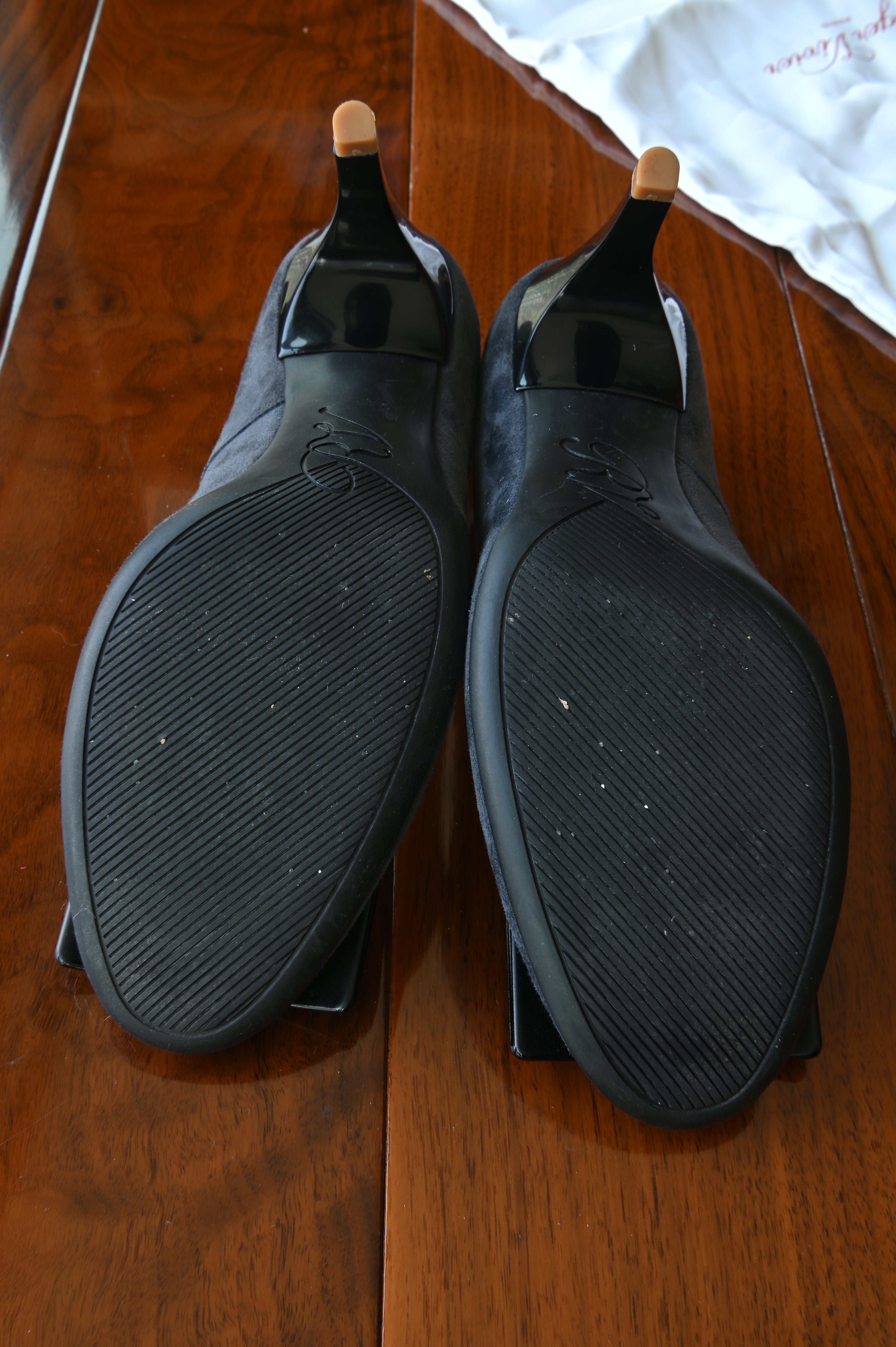 Roger Vivier Gray Suede Black Buckle Pumps bottom