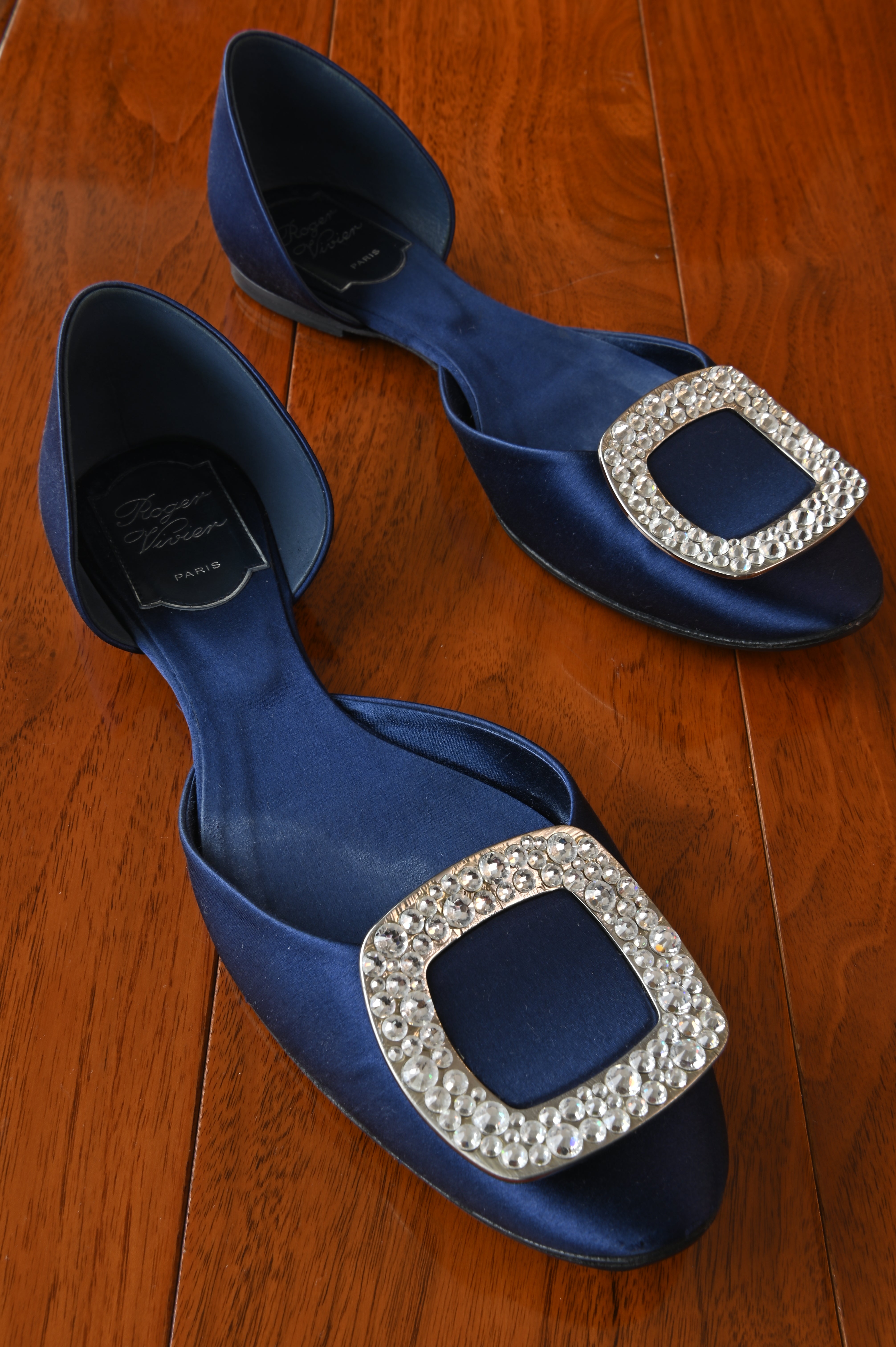 Roger Vivier Navy Blue Satin Crystal Embellished Mules