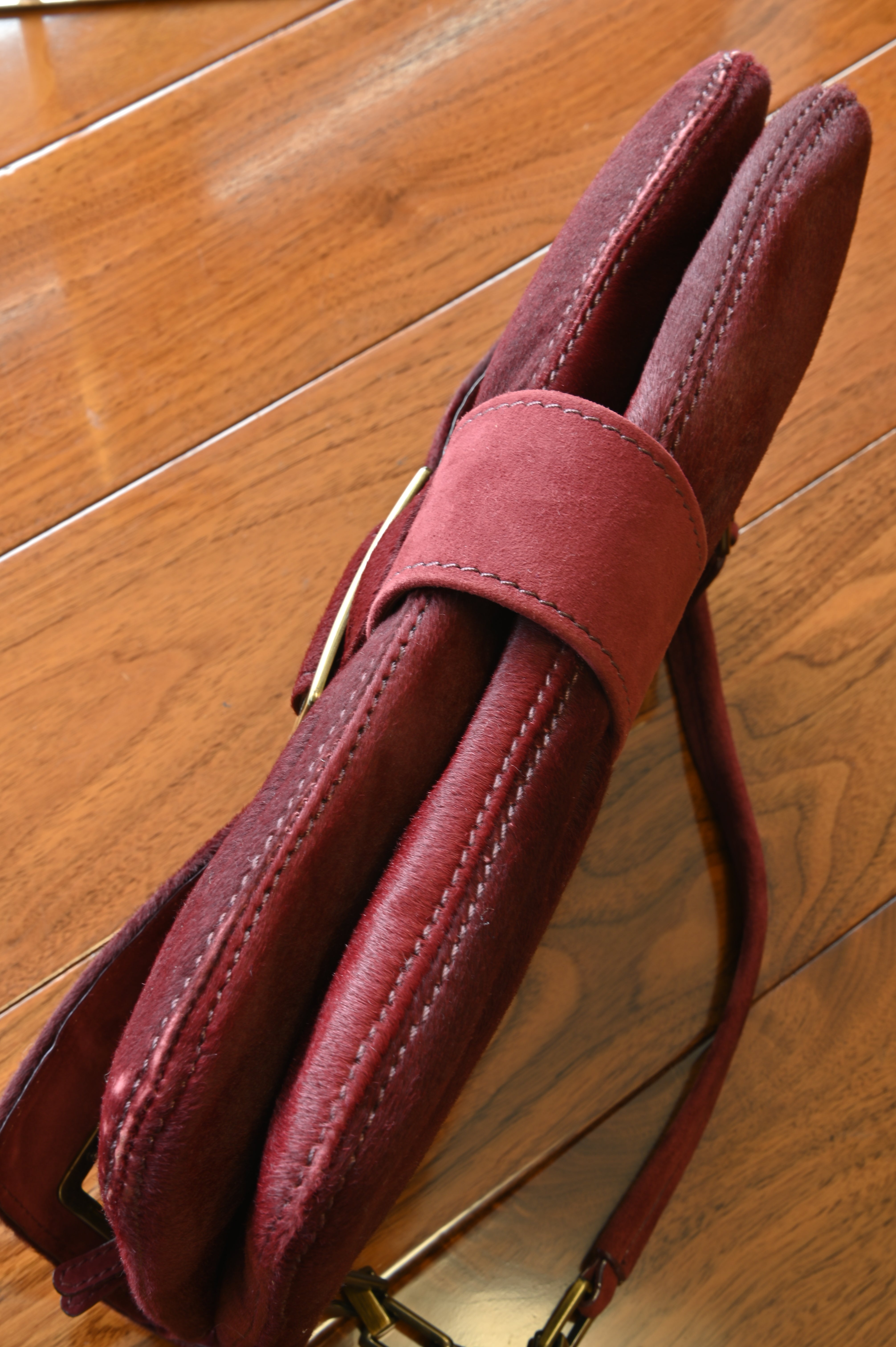 Roger Vivier Suede Burgundy Shoulder Bag bottom