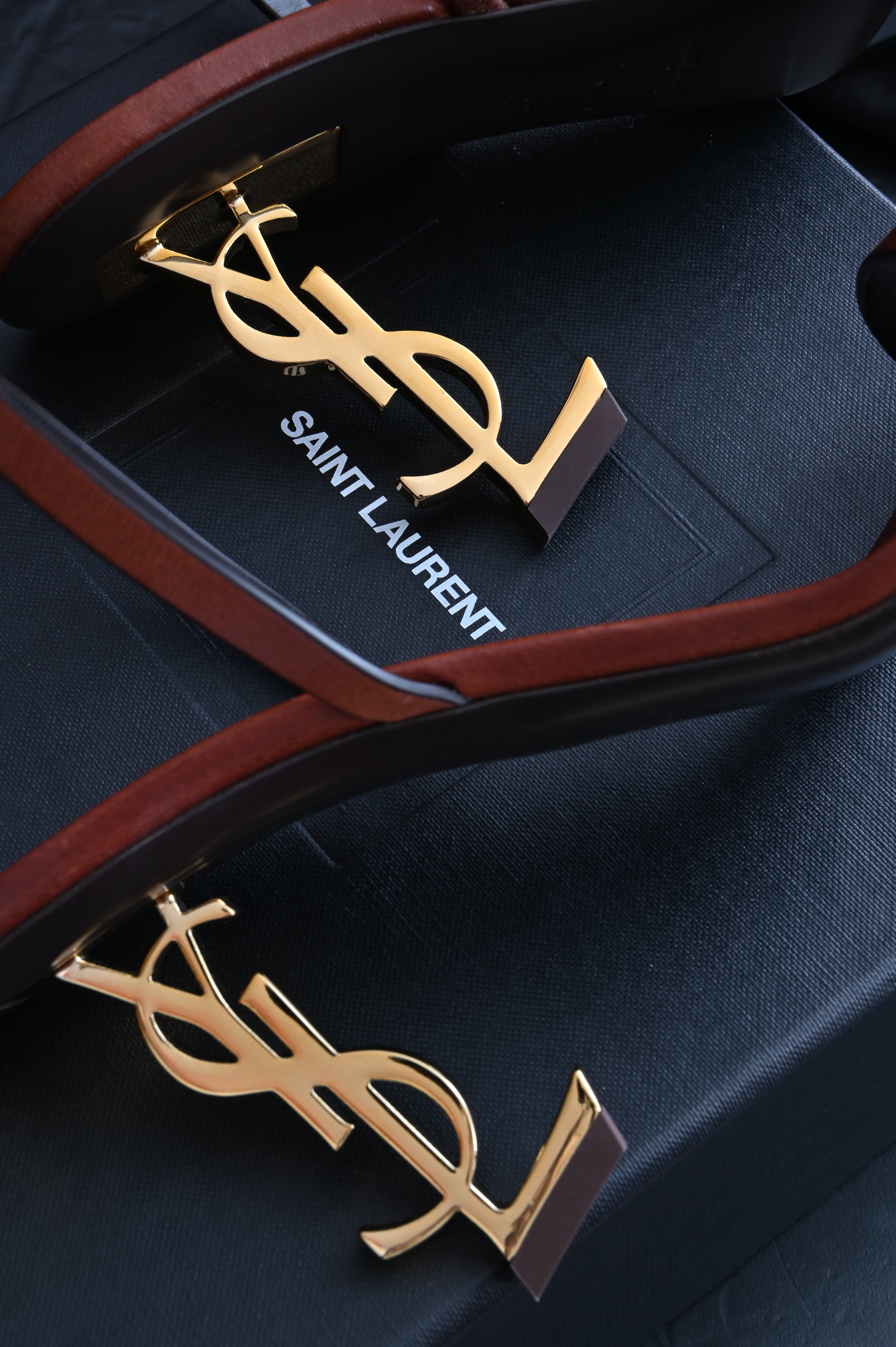 Saint Laurent 85mm Opyum Sandals in Tan size 38 in gold hardware