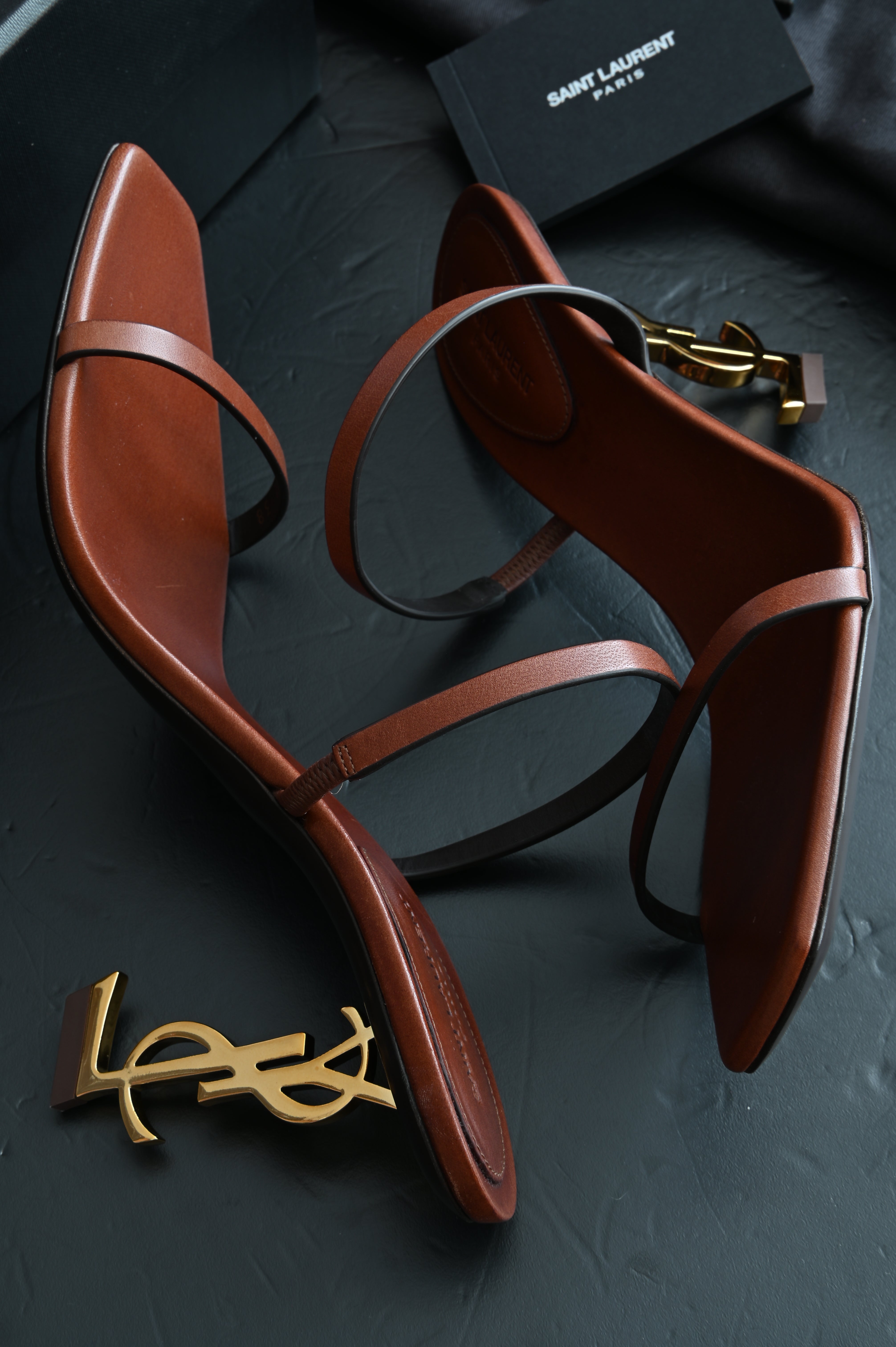 Saint Laurent 85mm Opyum Sandals in Tan size 38 in gold hardware