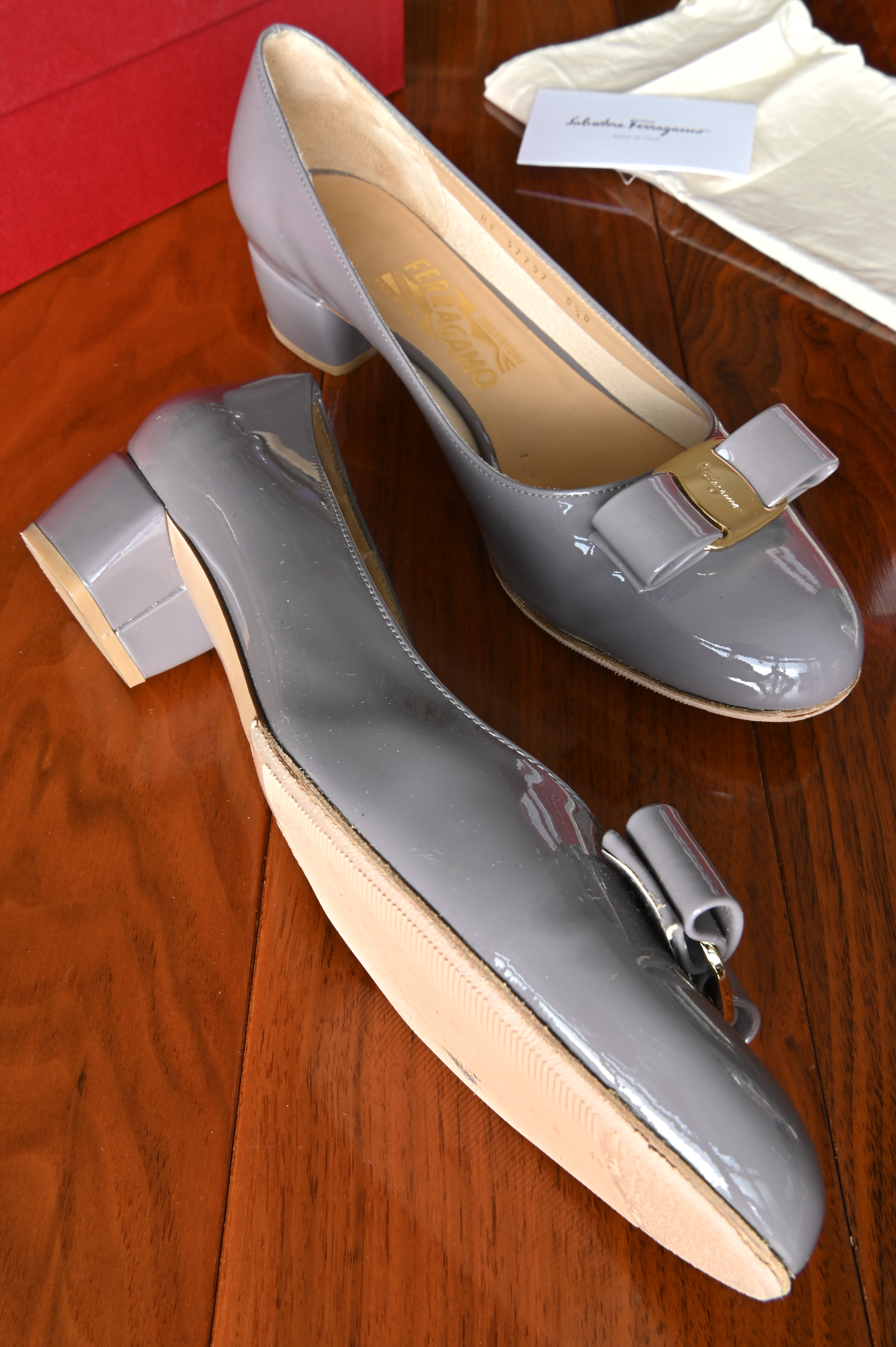 Salvatore Ferragamo Grey Vara Pumps left
