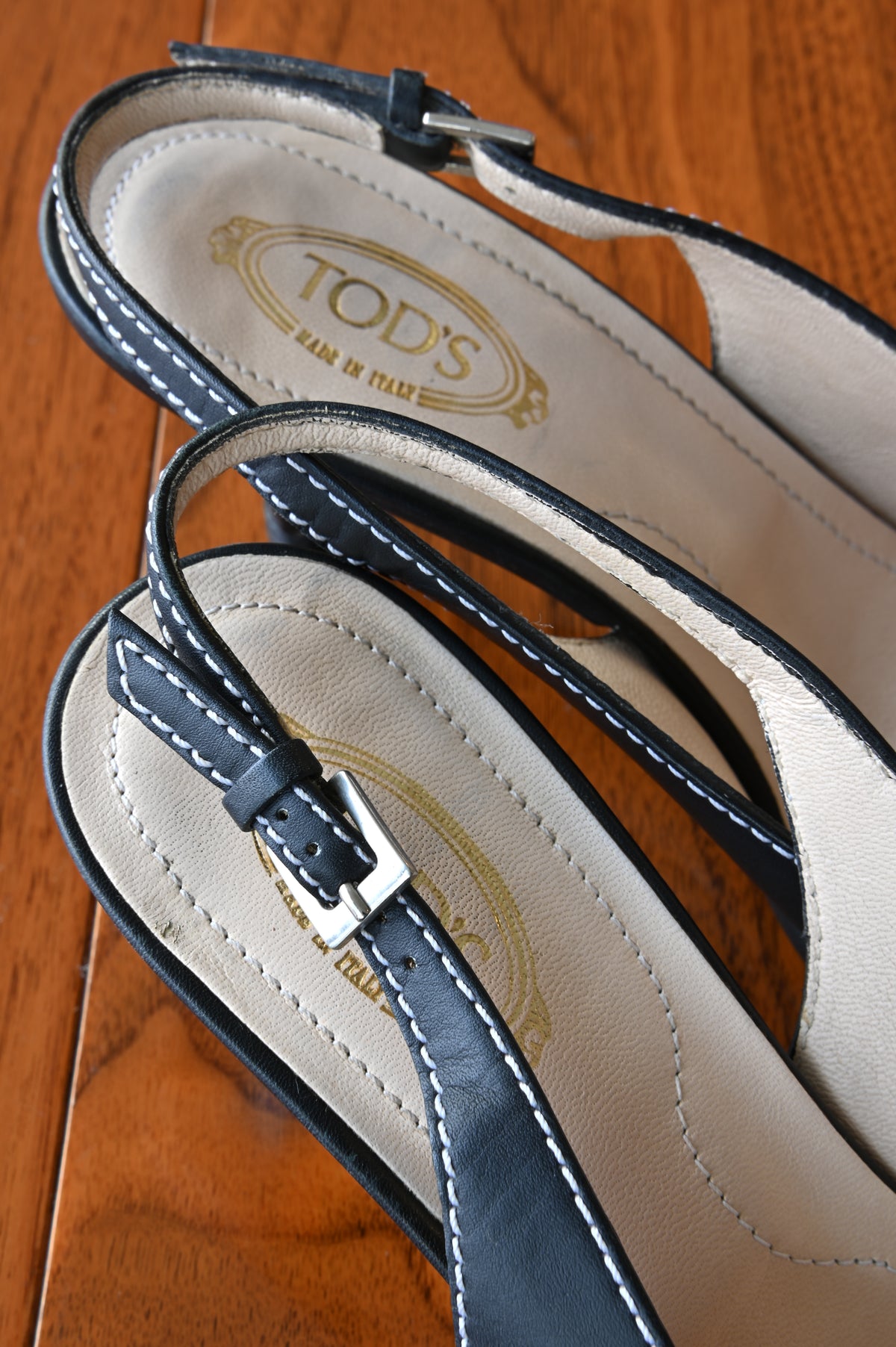 Tod's Black Leather Pointed Slingback Heels back