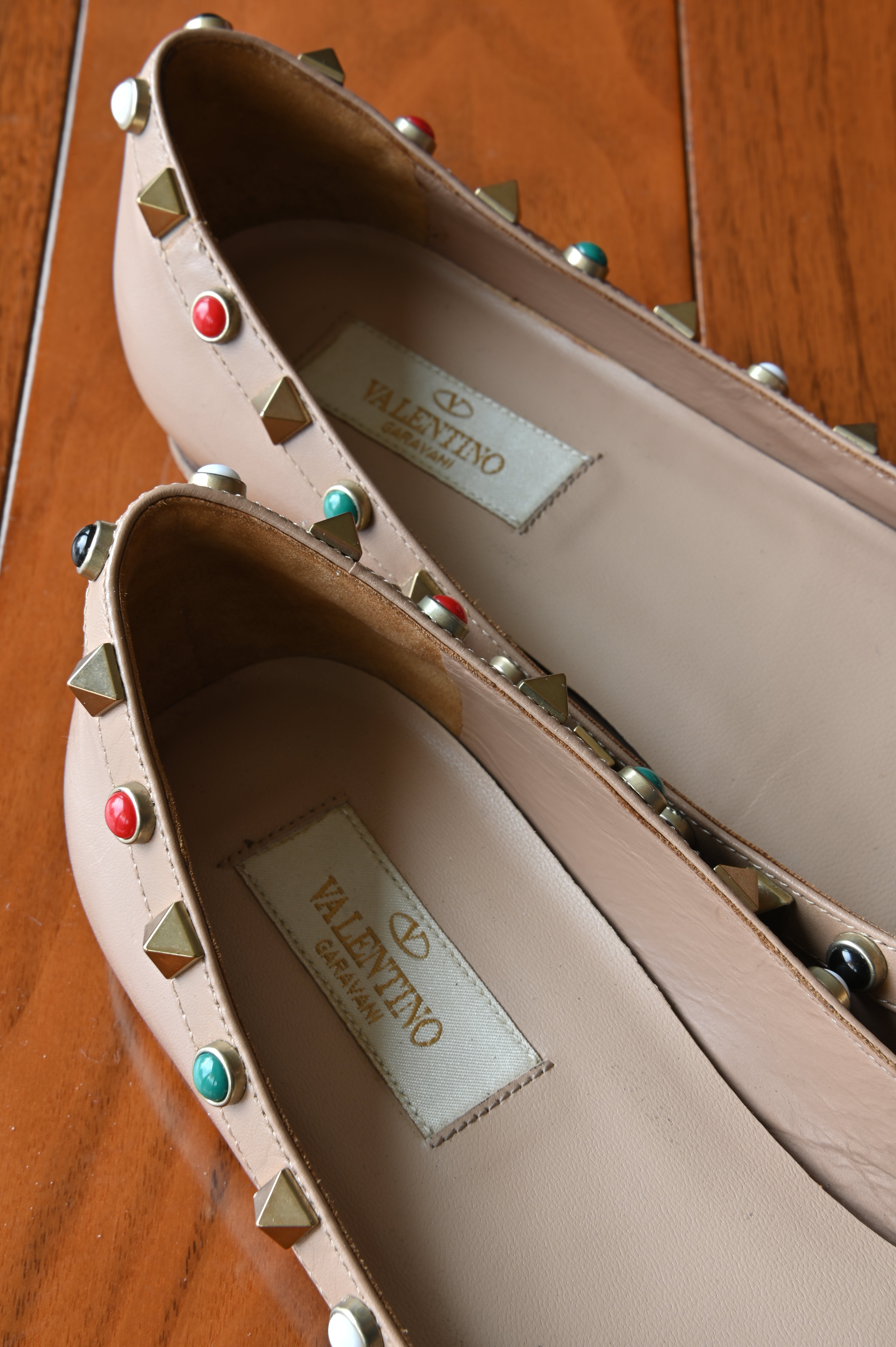 Valentino Garavani Nude Rolling Rockstud Ballet Flats back