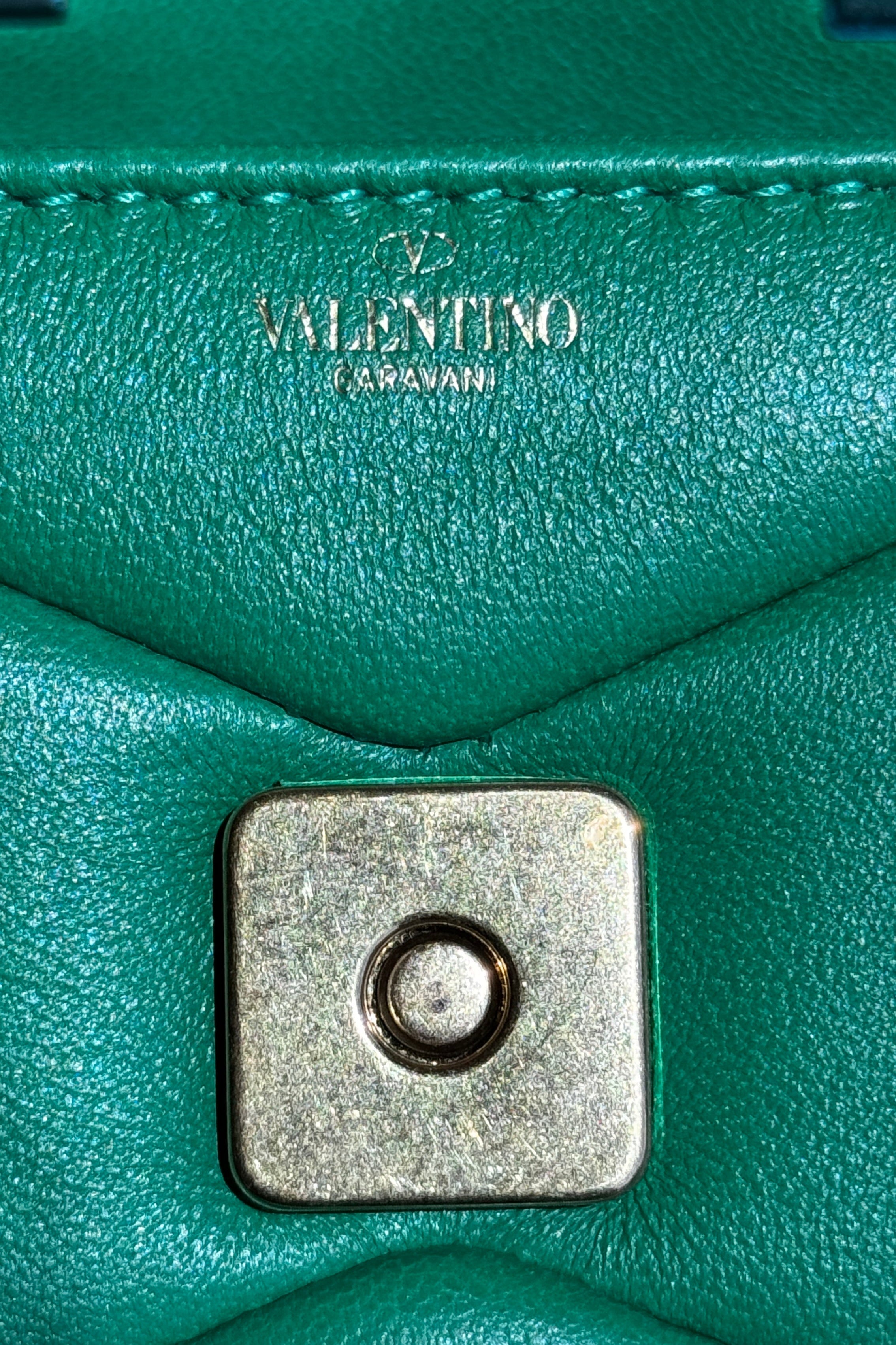 Valentino Garavani One Stud Green Micro Shoulder Bag logo