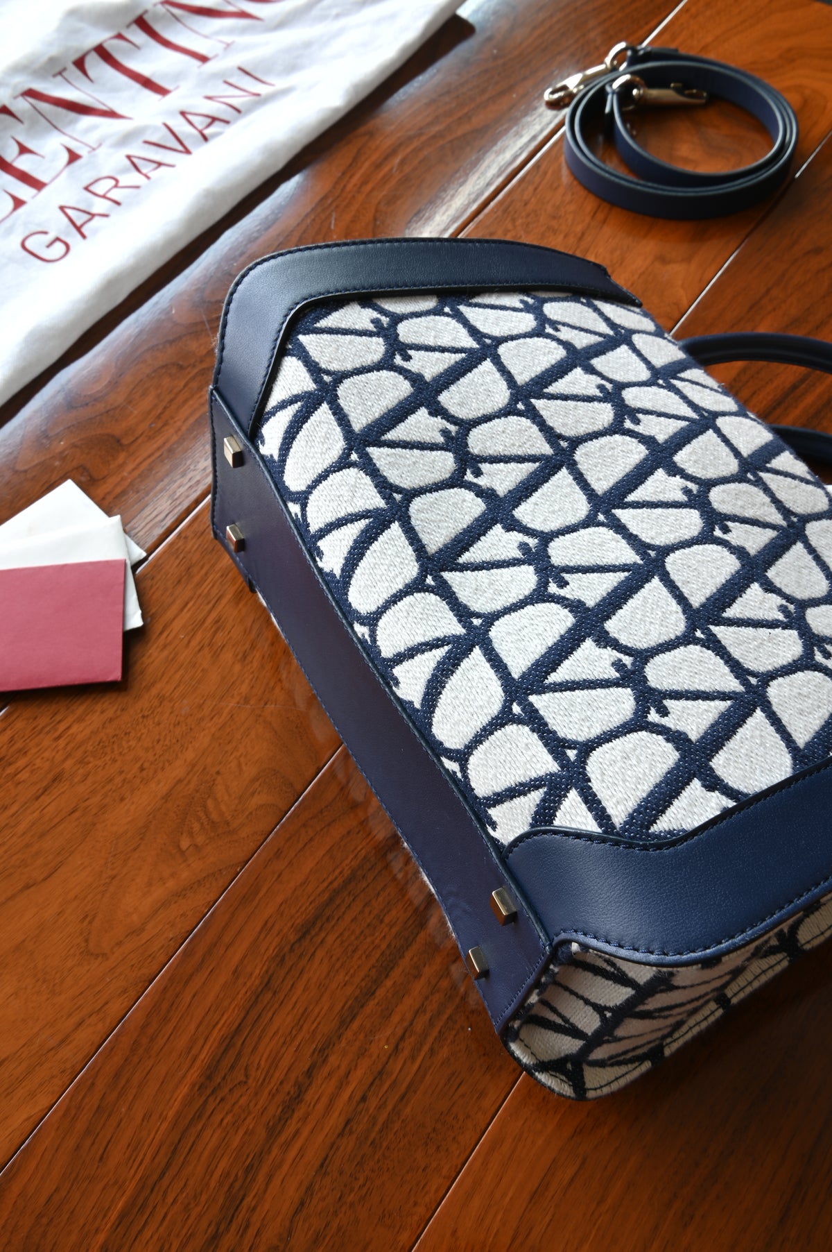Valentino White Blue VLogo Small Tote Bag bottom two