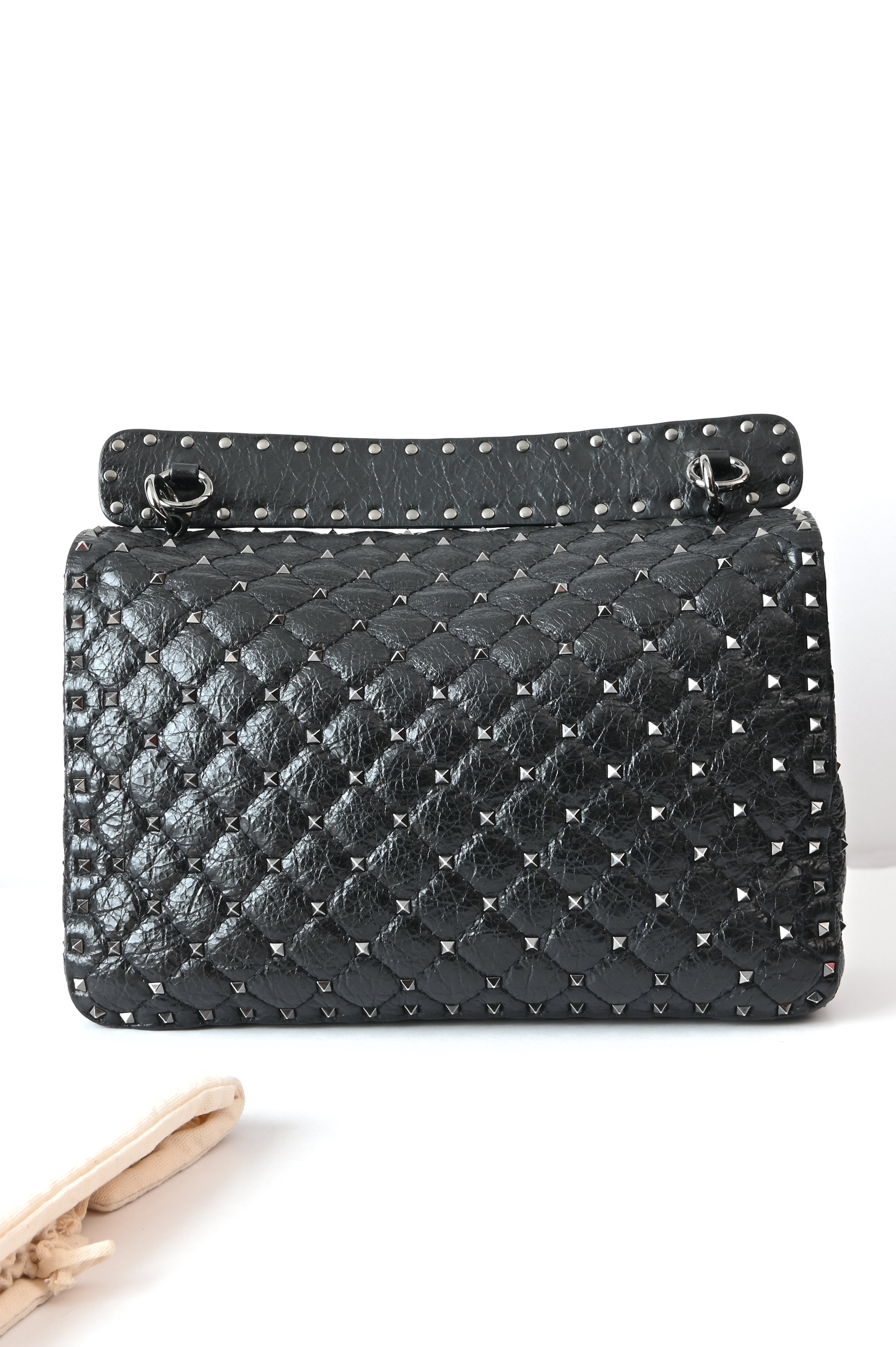 Valentino Garavani large rockstud spike bag in black