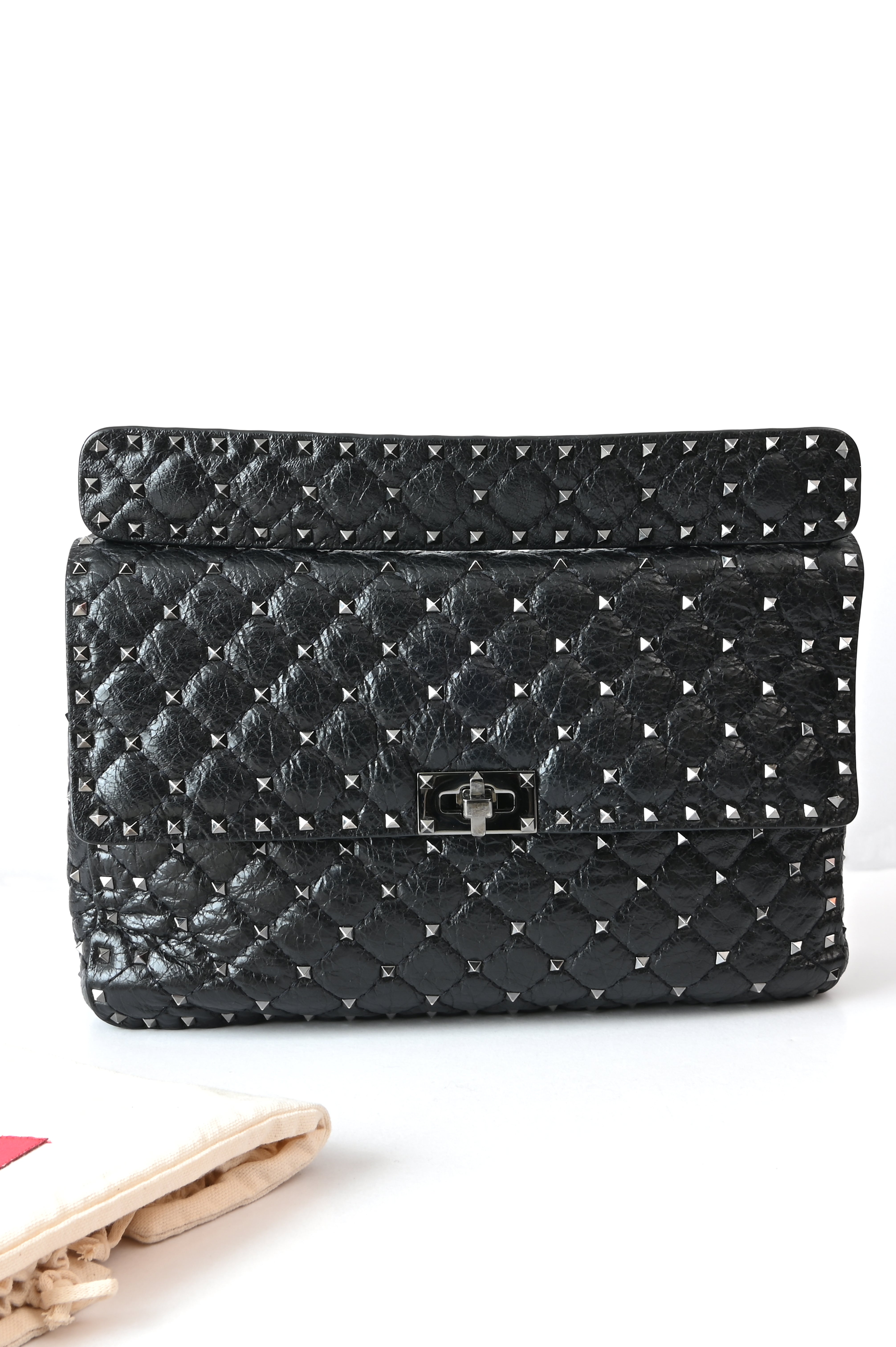 Valentino Garavani large rockstud spike bag in black