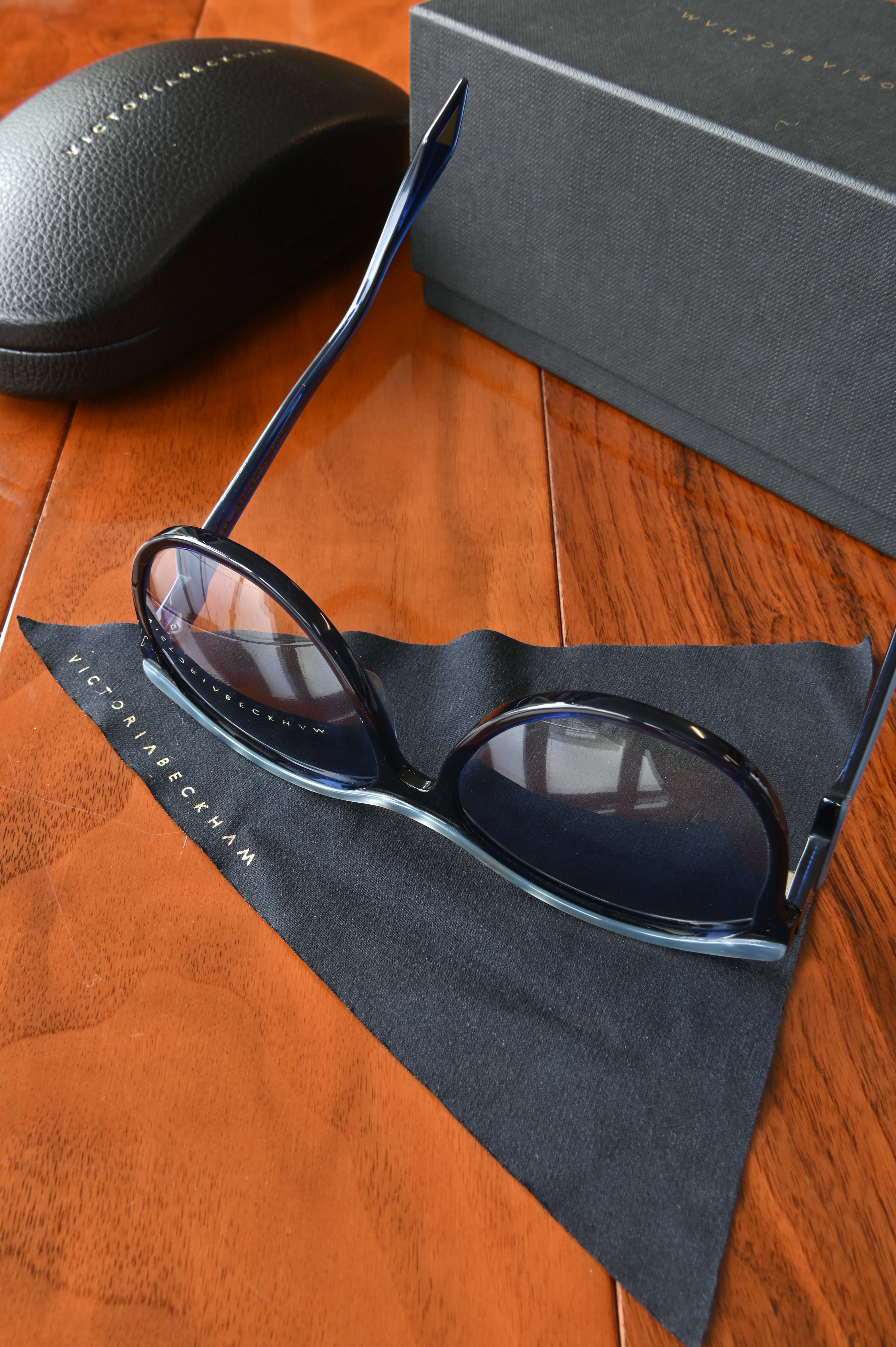 Victoria Beckham Black Silver Sunglasses bottom