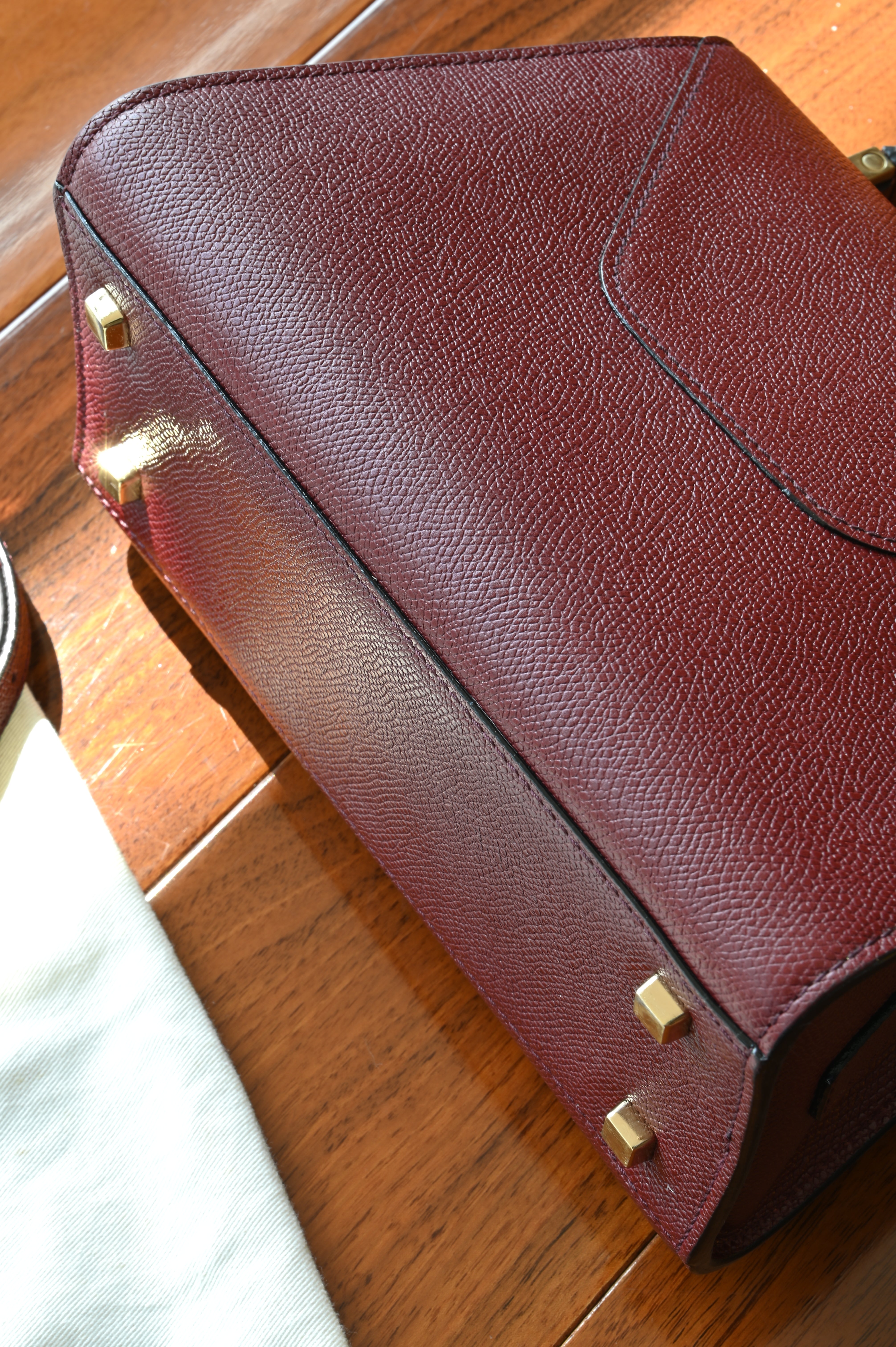Authentic Valextra Iside handbag with its detachable shoulder strap, original dust bag, and original card included.